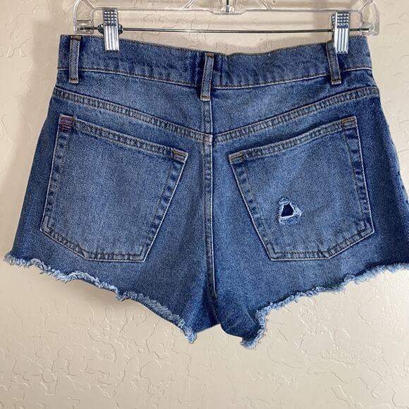 BDG mid rise essential jean shorts - Picture 3 of 5